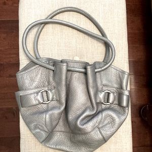 Excellent condition silver/gray Cole Haan purse!